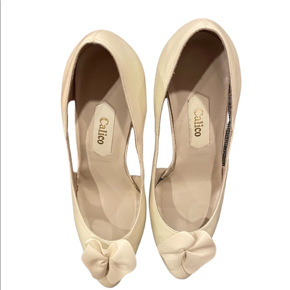 Vintage Calico cream leather cutout heels - Picture 2 of 16